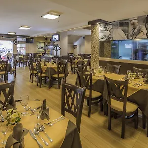 Oyo 838 马尼拉皇冠宫殿酒店 酒店